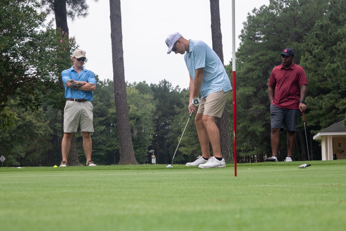 SCoE_CASCOM's tweet image. #ICYMI, swinging into the weekend 266th Quartermaster Battalion hosted a #CASCOM CG’s Golf Scramble, Friday, July 26.

To see more images from the day go to: flic.kr/ps/3VY89r

#SupportStartsHere #BeAllYouCanBe
