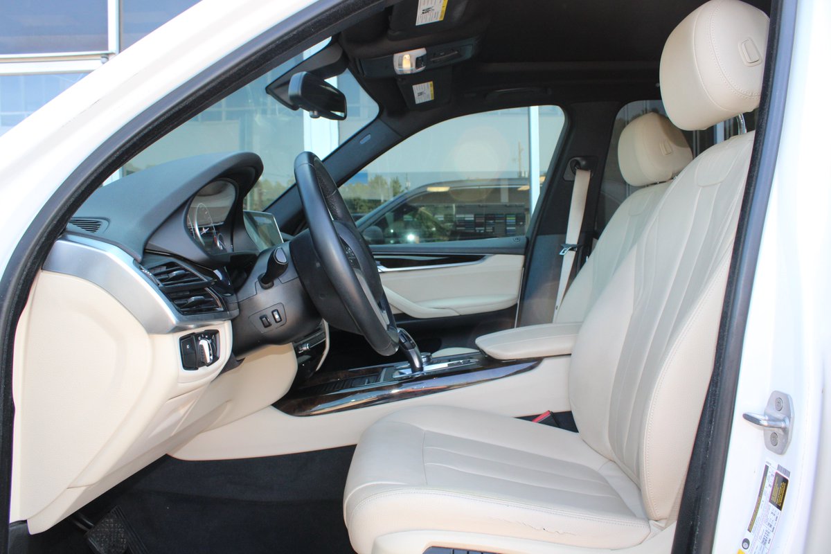 BMW_of_Meridian's tweet photo. Just in: 2017 BMW X5 xDrive 35i
It is All-Wheel Drive and has Driver Assistance Plus, Cold Weather and Premium Packages! Those packages include but are not limited to features such as Wireless Charging, Head-Up Display, Surround View and More!
601-483-8131
https://t.co/HXxCeSgMYE https://t.co/Hol1lLKpcg