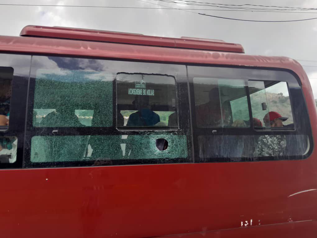 brigadaoriente's tweet photo. @TransporteGobVe
#URGENTE 🚨| La #GMTVzla rechaza todos los actos de violencia contra los bienes de la nación y que intenten vulnerar la integridad física de los funcionarios de nuestros entes adscritos. https://t.co/Ua0tpLOThJ https://t.co/ZJM7YrtJfm