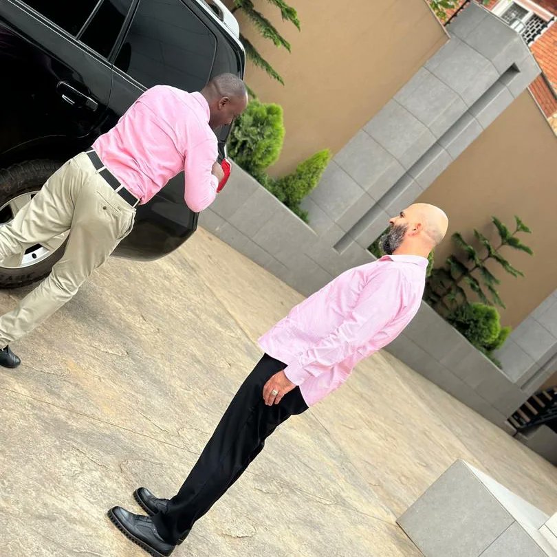 Today H.E <a href="/yasserahmedUG/">Yasser K Ahmed</a> received H.E Micha Nguema Misi Carmelo, Ambassador of the Republic of Equatorial Guinea in Uganda who paid him a courtesy visit at the Honorary Consulate of Lebanon  and disscussed matters on bilateral relations between the two countries and missions