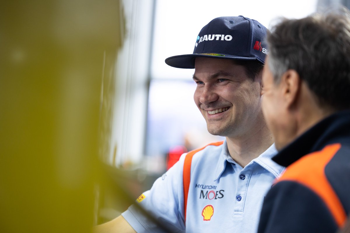 All smiles because it's Rally Finland week! 😎🫶 Great to be back in Jyväskylä for our home round in the WRC 🇫🇮

#HMSGofficial #WRC2 #RallyFinland <a href="/OfficialWRC/">FIA World Rally Championship</a> <a href="/RallyFinland/">Secto Rally Finland</a>