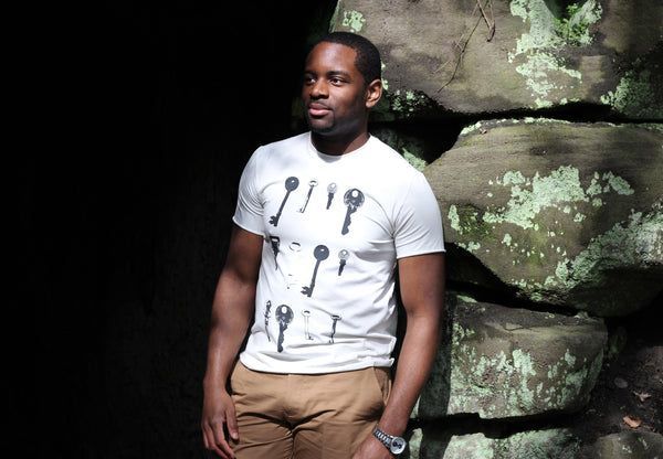 THIS IS KEY: Men’s #Organic cotton  &amp; bamboo T-shirt with monochrome key print 

Click here: buff.ly/2REuKFQ

#EthicalFashion #madeinengland #graphicprint #graphictee #Organiccotton #StreetStyle #tshirtdesign #ecofriendly #sustainablefashion #ethicalfashion