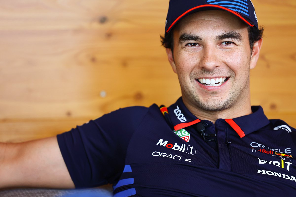 DSORacing's tweet photo. Red Bull ha tomado la decisión de mantener a PER, según medios europeos. Era lo lógico debido a que el mexicano no ha tenido las herramientas correctas para poder entregar los resultados esperados. Ha cometido errores, pero el equipo lo respalda entendiendo el momento del RB20 https://t.co/jOWJXudf7i
