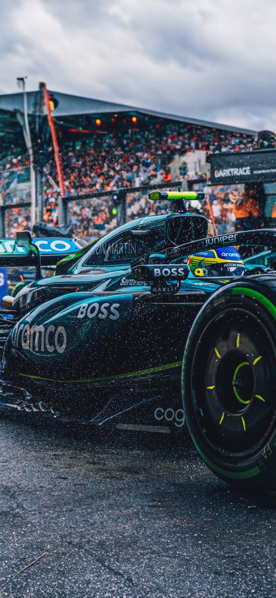 F1WallpaperHQ's tweet photo. 🌧️ @alo_oficial 📱 https://t.co/VllBQypj8a