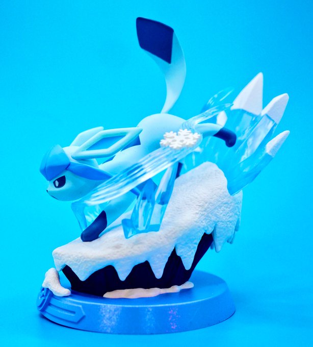 Glaceon picture https://t.co/wGmhLFXx8v