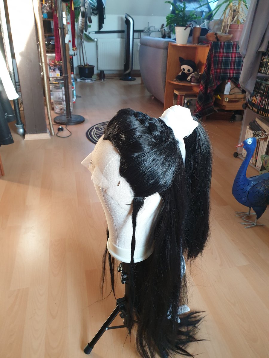 MorrigainCrow's tweet photo. #yebaiyi #wordofhonor #cosplay  wig is nearly finished . It just need some cuts and the flatenig iron. It's the first time that I made and styled a wig. Hope it will fit over my own long hair. And I hope it will survive the transport and the con https://t.co/KIQWWhIxBU