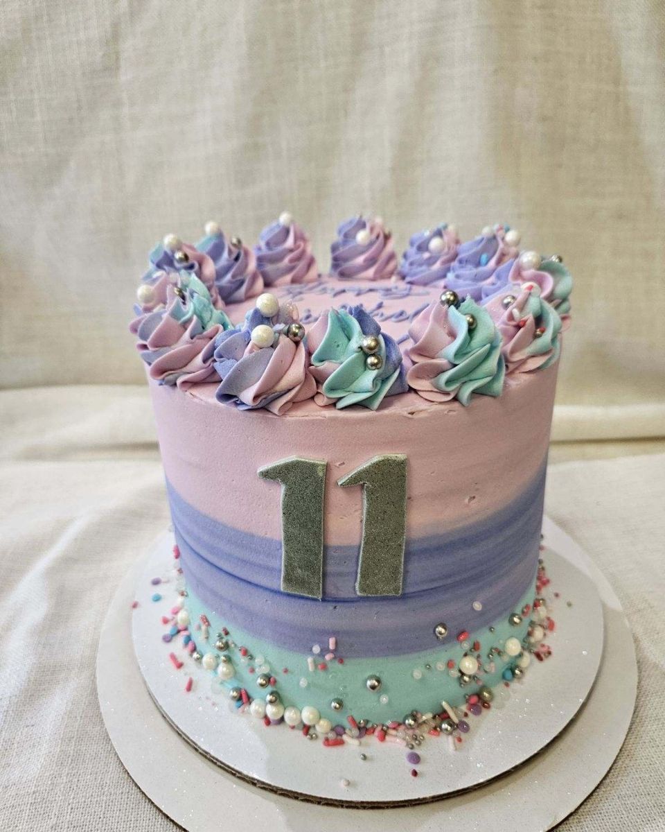 casualgourmet's tweet image. We hope you had a marvelous birthday, Maddie.
#CasualCakes #CapeCodBaker