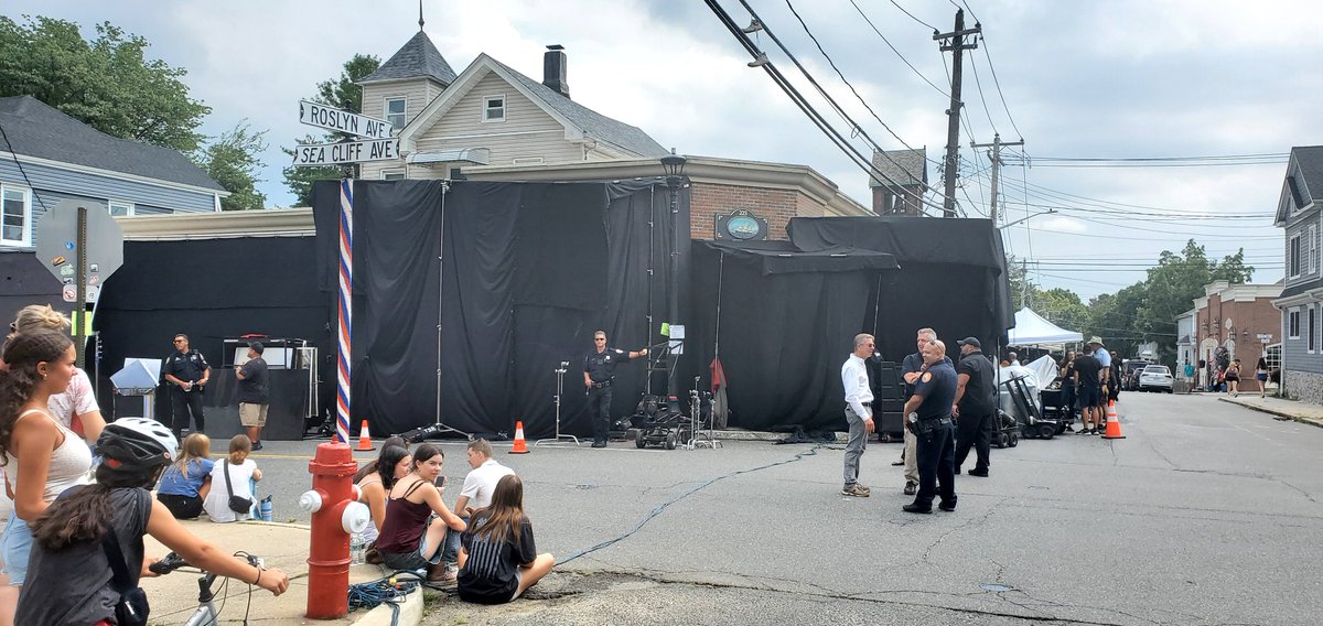 dickandcomix's tweet image. Beyonce is shooting a music video rn at my friend's bar in town.  Way better security than Trump had...I'm not even kidding.