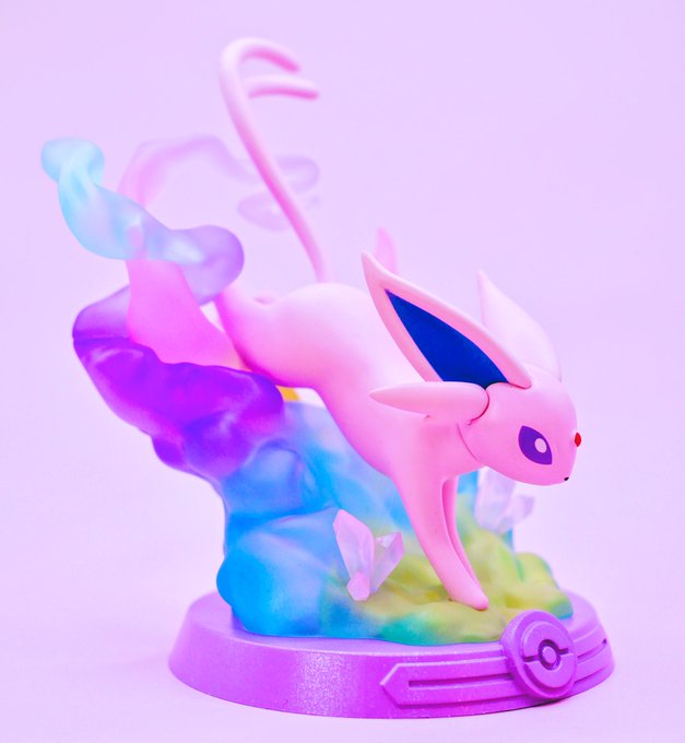 Espeon https://t.co/OuLHep9HFF