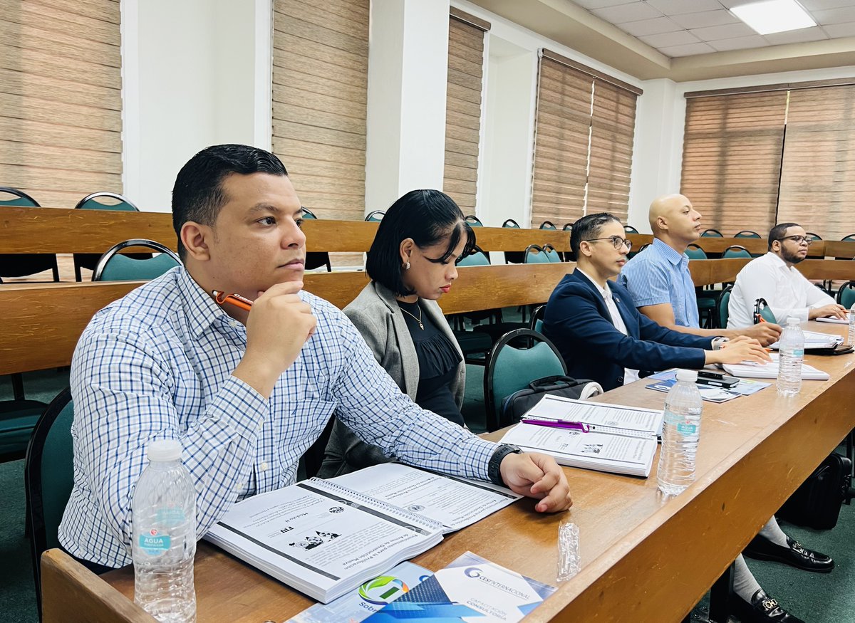 FIBAbankers's tweet photo. Hoy es el inicio del AMLCA presencial en la República Dominicana en colaboración con @cesieventos. Los profesionales se reúnen en la Universidad Católica de Santo Domingo para hacer networking, aprender y compartir mejores prácticas. https://t.co/rTuxaIJqli