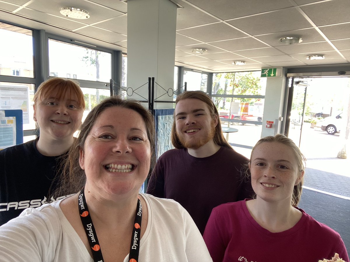 GlamCampWales's tweet photo. Love having our GlamReunions with GlamGraduates and this is why she is #DonnaBanana #GlamLove https://t.co/W9gQP9GQPQ