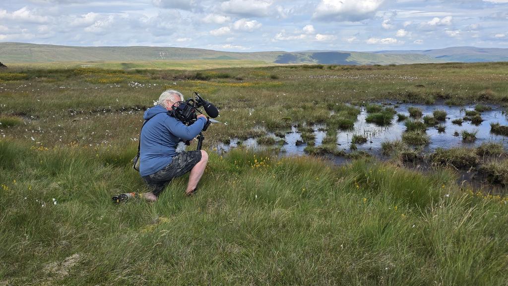 WT_PaulMos's tweet image. Brilliant day @WoodlandTrust Snaizeholme with Paul Barker Dales based filmmaker capturing some of the peat restoration work. Snaizeholme has more than 270 acres of upland peat bog, with some areas needing careful restoration. 
#naturerecovery #habitatrestoration #climatechange