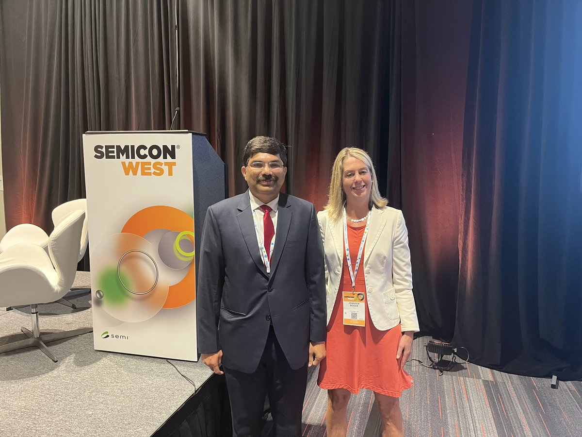 TradeGov's tweet image. #ICYMI: At #SEMICONWest, Jennifer Boger, Director of the Office of Information and Communication Technologies, spoke in a fireside chat with Dr. K. Srikar Reddy, #India's Consul General in #SanFran about 🇺🇸-🇮🇳 collaboration in the #semiconductor industry. trade.gov/about-us/offic…