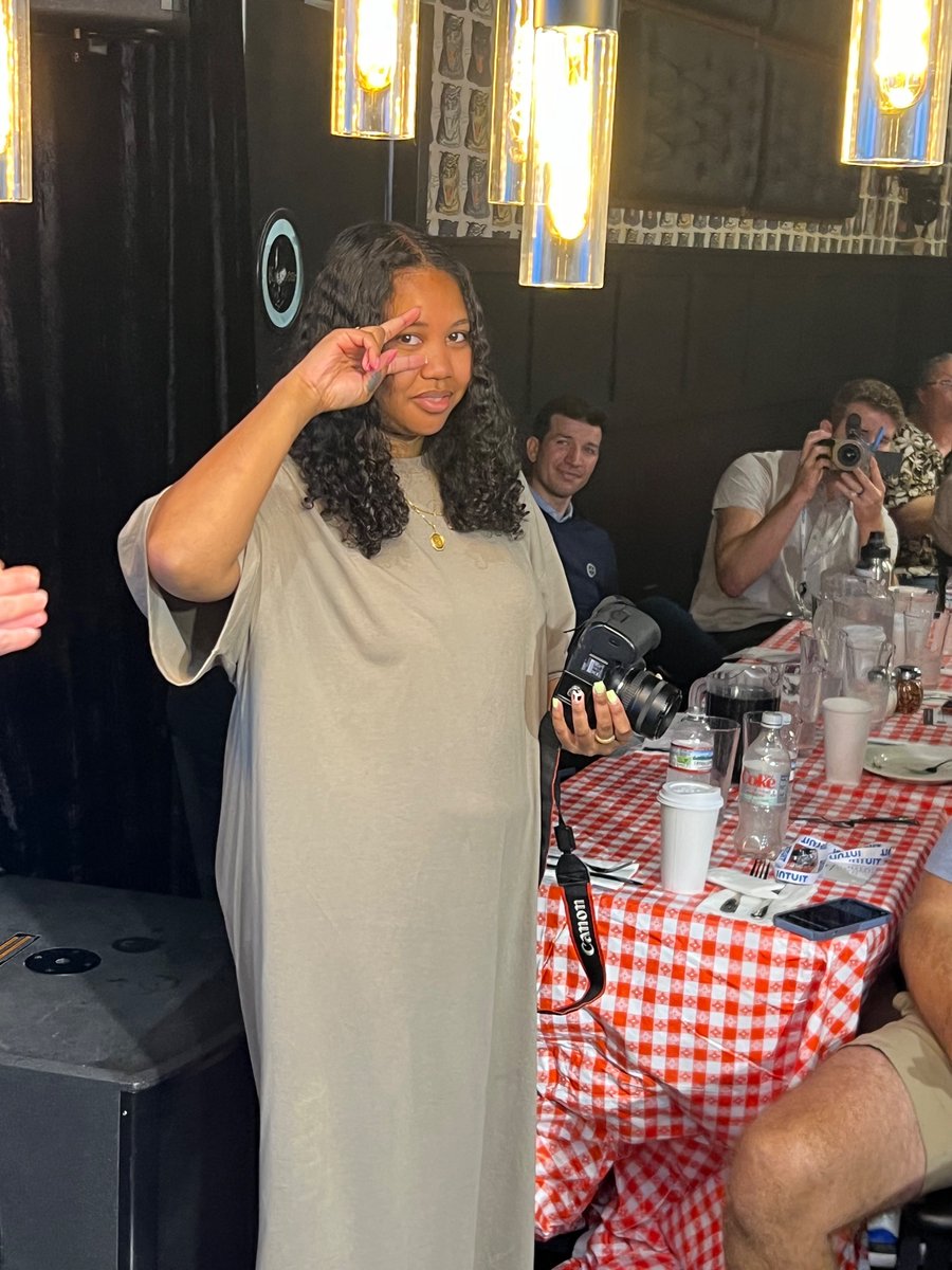 MyCPAAccounting's tweet photo. @EnyaSpicer! 
Thank you so much for all your hard work both during and after the #TaxRetreat! Also, the photos you took were fantastic!

@taxretreat #TaxRetreat #TaxTwitterRetreat #24Retreat #TR24
#TaxTwitter https://t.co/31gWXewrKi