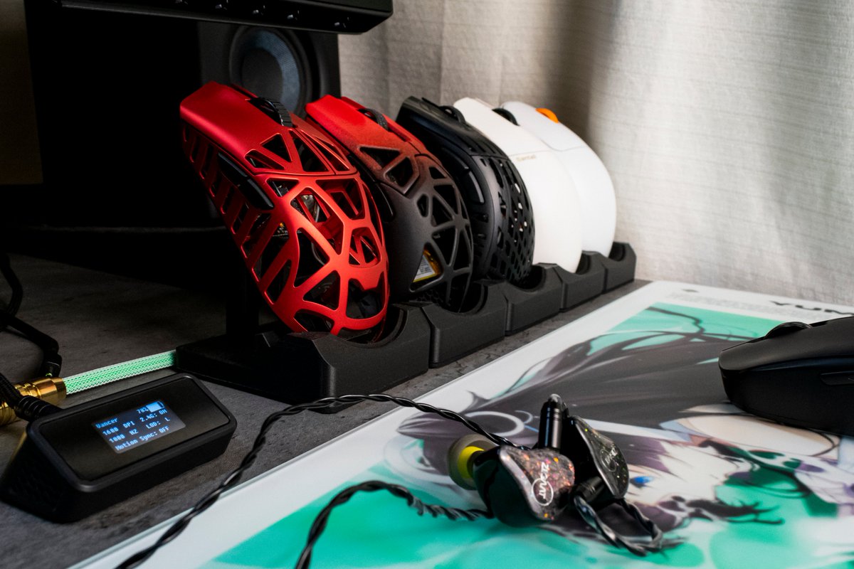 theillmeister's tweet photo. STAND GIVEAWAY!!! 3 WINNERS!!!

To celebrate the announcement of a couple of brand new designs I've been working on and to get the new profile up and running a bit, I'm hosting a WORLD WIDE GIVEAWAY for 3 winners!

🥇1x AKITSU Stand (or you choose a stand)
🥈1x TRŶPA Stand (you pick color)
🥉1x Basic Stand (you pick color)

To Enter:
1⃣ Follow @theillmeister & @ILL_creations
2⃣ Tag a couple of buddies
3⃣ Repost this post

WORLDWIDE, Ends August 5th, 2024

Thanks to everyone for all of the amazing support and encouragement thus far. I am having so much fun and crazy excited about things to come. HUGE shoutout and massive thanks to @TomHoyleDesign for the masterful original design. Cheers!