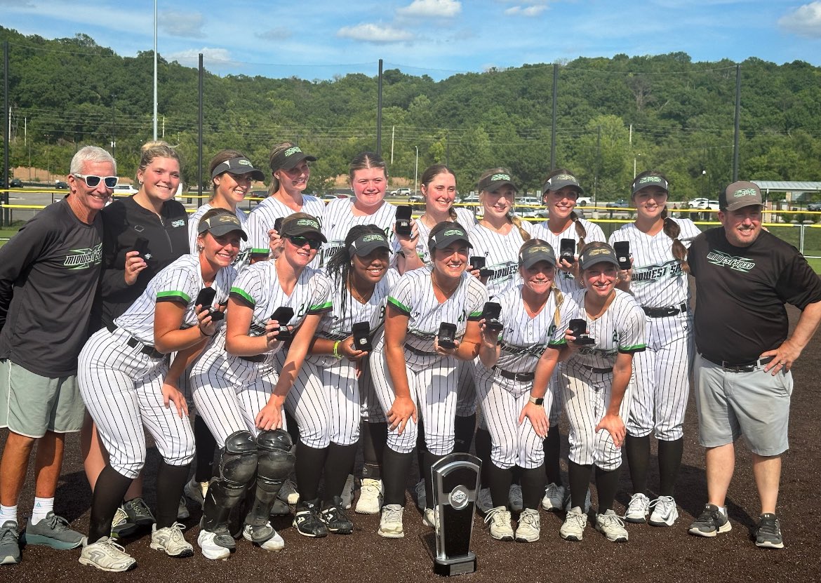 Maya Miller tweet media