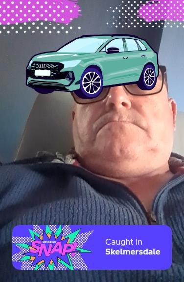 googlam9's tweet photo. Only have wheels for yeez https://t.co/2m73u7N0sl