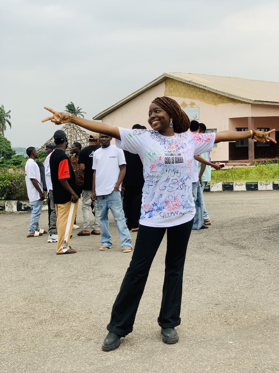 Ade__adepeju's tweet photo. •Stopped Senior Secondary School halfway because Life Happened 
•Wrote O-Levels exams 6 times (WAEC, NECO-GCE,NECO,GCE) everything!
•One Jamb 
•5yrs Course turned 6yrs because Life Happened again!!

But Theenn! God Kept This Covenant!

THIS IS A TESTAMENT THAT GOD IS GOOD! https://t.co/yUQWD1DT73