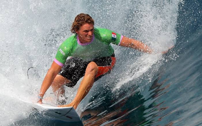 belfl91's tweet photo. Alan Cleland no pasó pero se ganó nuestros corazones, además hizo historia en ser el PRIMER SURFISTA MEXICANO en participar en los juegos olímpicos, es un chingón 
#OlympicGames #Surfing https://t.co/ZiX6GTAwpN