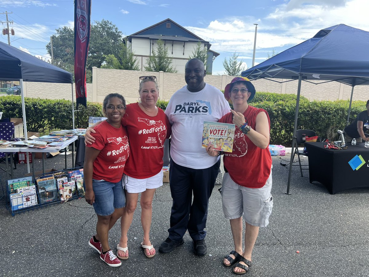 parksesq's tweet photo. #TeamParks had an amazing weekend!

We joined DJ Demp's giveaway, Willie-Ann Dickey's event in Monticello, Pineland MBC's event in Madison, and the ΑΦΑ/AKA event in Chattahoochee. Great to support students, teachers, and connect with the community. Thanks to all who came out! https://t.co/8Bq7ijhS4K