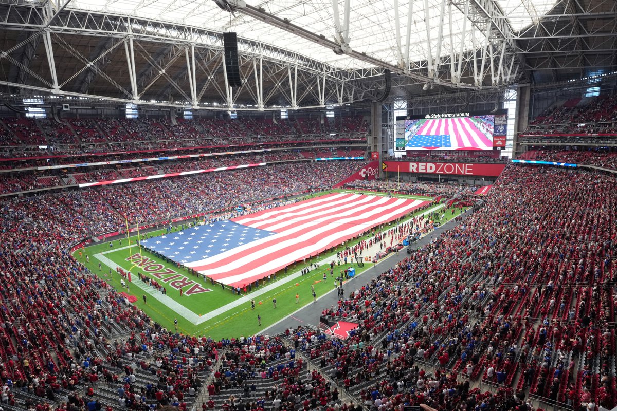 AZCardinals's tweet photo. 18 years of mems

🫶 @StateFarmStdm https://t.co/8AQCu1XFRP