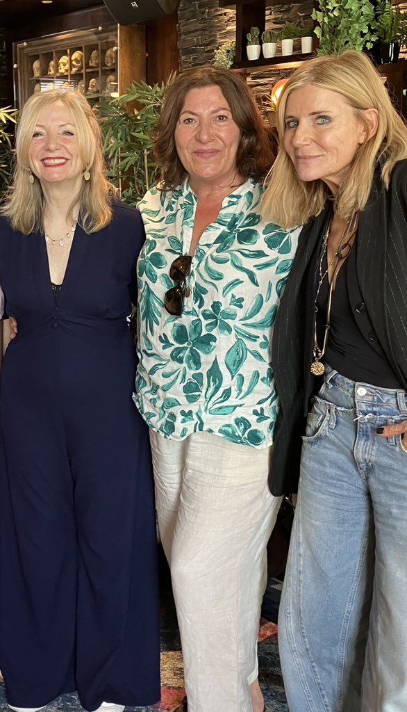 anna-maria everett 💙 💙💛 tweet media