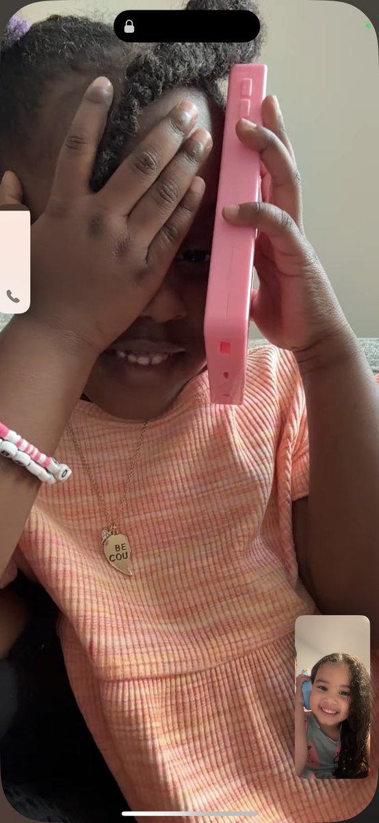 baeko's tweet photo. hoping for a “Twitter do your thing” moment as my line sister’s baby was diagnosed with cancer

if you’re feeling the goodness of ur heart pls donate: https://t.co/VQqoKt0qH6

💕💚 https://t.co/O4ByLHkric