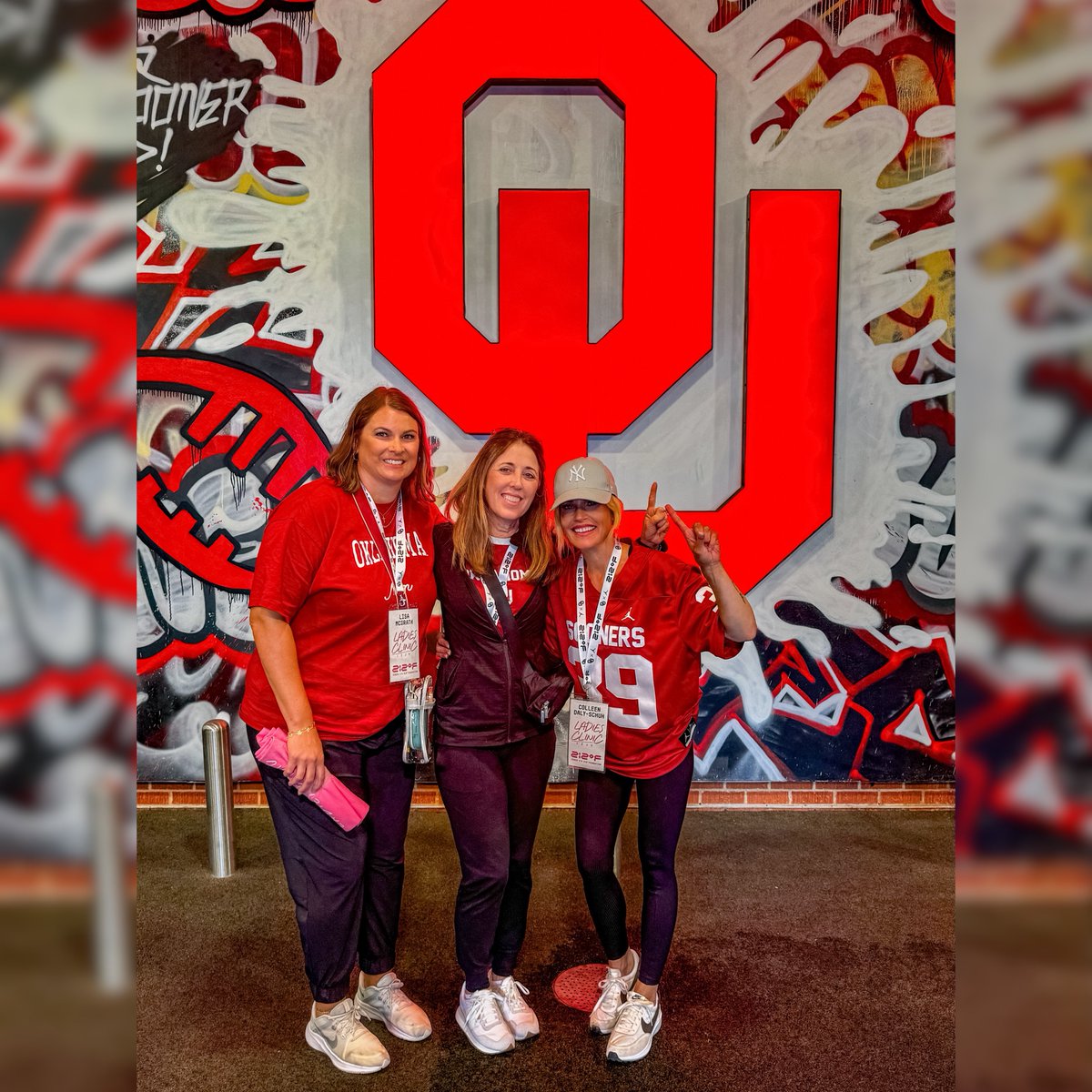 DalySchuh's tweet photo. #putmeincoach ๐คฃ
Monday M๐
พ๏ธ๐
พ๏ธD! as
@pete_schuh @ou_football #fallcamploading
โณ โtil ๐ ๐งฌ
There is only โ๏ธ#oklahoma
#footballmama
#team130
#boomer
#oudna
#boomersooner
#sec
#212foundation https://t.co/lYcjcY82qU