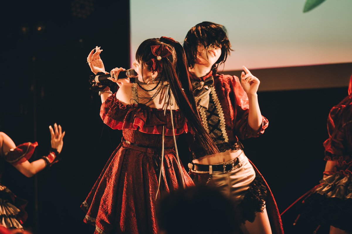 pentaKN_203's tweet photo. 2024.07.29
1周年記念ワンマンライブ
『冷静と情熱』
📍今池ボトムライン

今日ゆきのさんめっちゃ撮った気がする…🤍

#きっと大切だった 
#湊ゆきの https://t.co/NSqczRNuw6