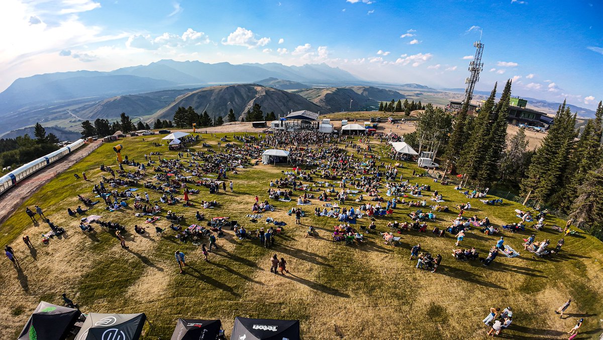Some epic drone shots from our <a href="/SnowKingMTN/">Snow King Mountain</a> show in Jackson, WY! 📸