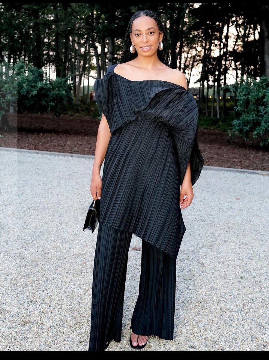 Me encanta Solange de The Row.