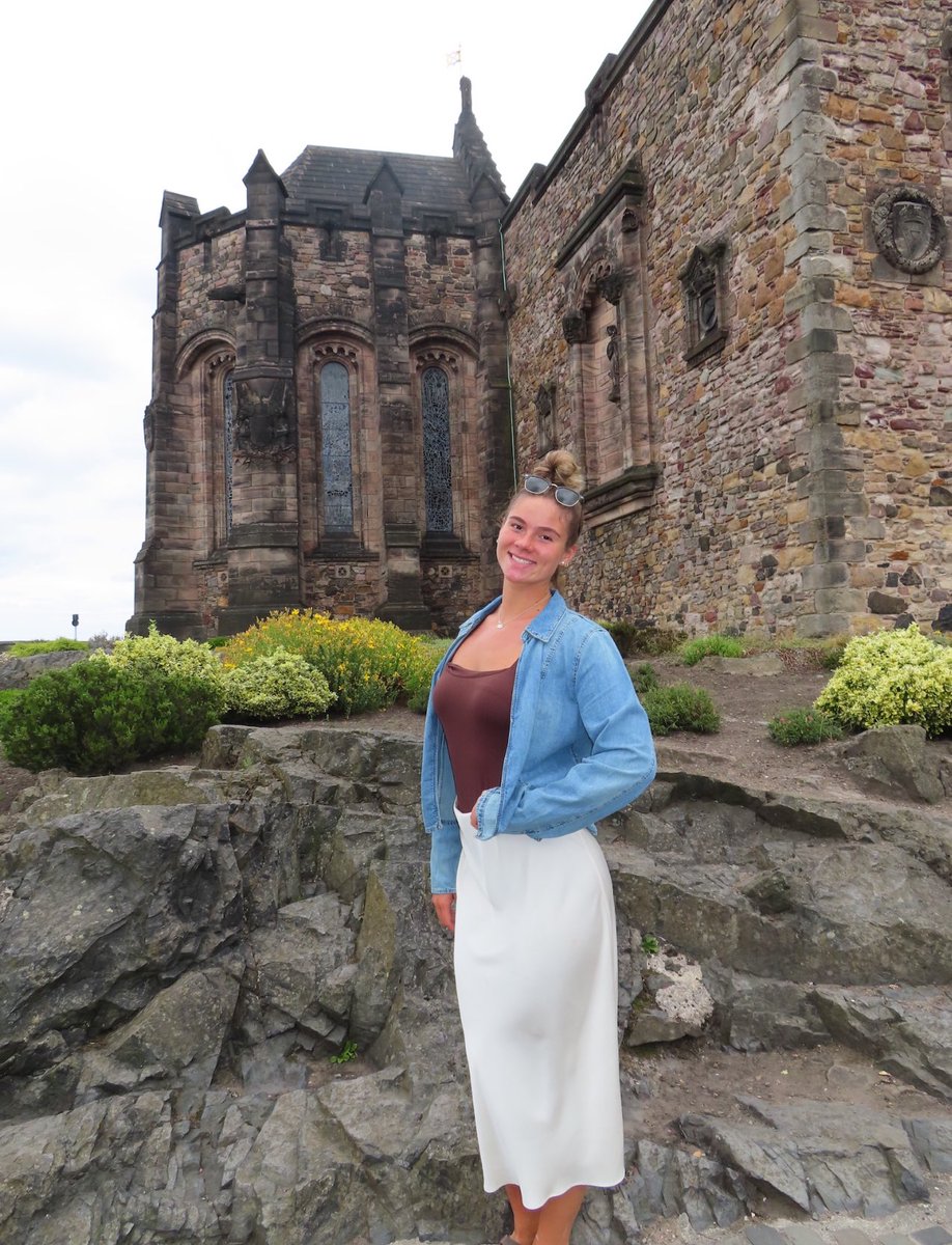 I spy some Timbys at Edinburgh Castle 🏰 🏴󠁧󠁢󠁳󠁣󠁴󠁿