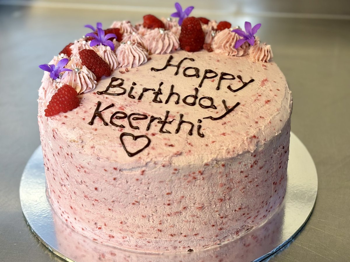 Happy birthday❗️thanks for your order..In return we made a fantastic  pistachio and raspberry cake 😃 Available to order in various sizes. Very  light vanilla sponge, homemade raspberry sauce and pistachio cream, fresh, image size:1200x900