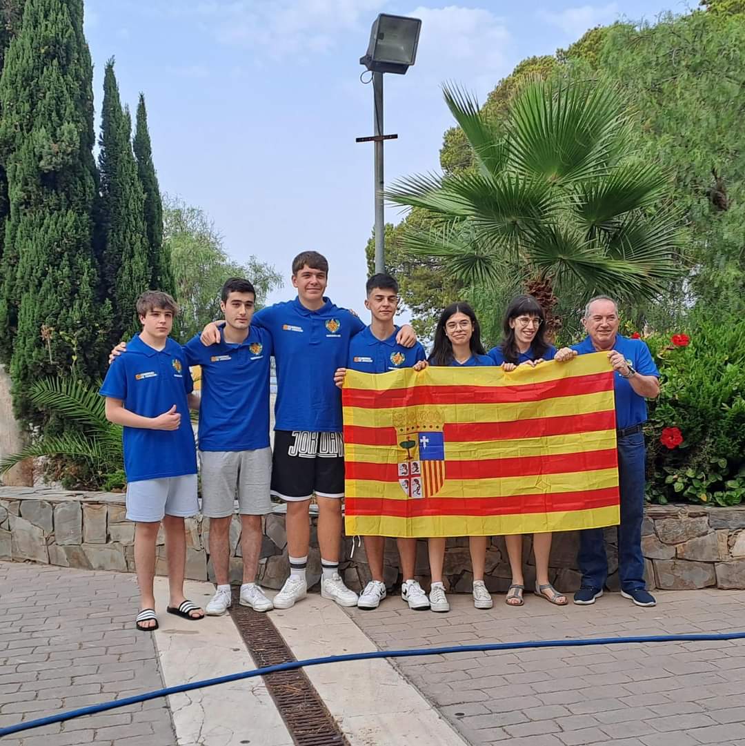 Hoy nuestro jugador del 
<a href="/EM_ElOlivar/">Estadio Miralbueno El Olivar</a>
ha comenzado con 2/2 en el Cto de España 🇪🇦 sub-18 en Salobreña.
info64.org/campeonato-de-…
Suerte a toda la expedición 
<a href="/AjedrezAragon/">FADA</a>
♟️♟️♟️♟️
💚🤍💚🤍