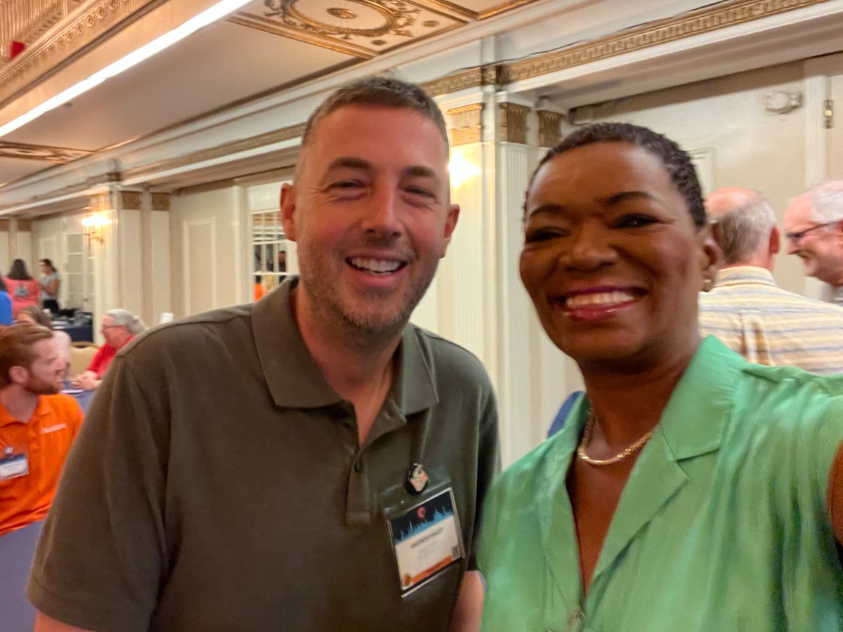 MyCPAAccounting's tweet photo. @ando_arashi was at the TaxRretreat in Chicago, it was nice to meet you!

@taxretreat #TaxRetreat #TaxTwitterRetreat #24Retreat #TR24 https://t.co/rTIYnX9iiU