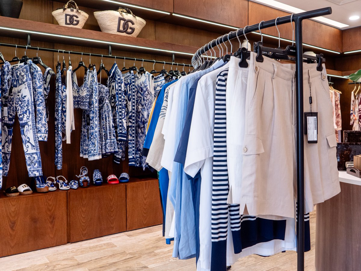 casadecampo's tweet photo. Turn your getaway into a style journey at La Boutique, nestled in the center of our resort. Immerse yourself in retail therapy featuring luxury brands like Dolce & Gabbana. Your fashion sense is our passion ๐๐ #FashionistaVacation #casadecamporesort #StyleDestination https://t.co/U0KuF1f8Dg