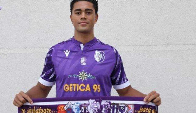 <a href="/Norskeproffer/">Norske utenlandsproffer</a> Erik Emanuel Longe Grønner kkar for FC Arges i Romania han kommer fra Makedonske Shkupi