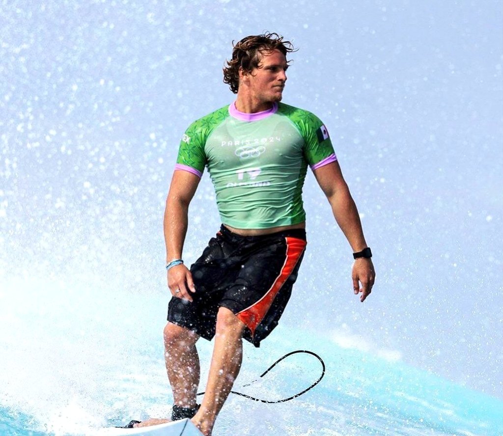 Te llevamos en el corazón Alan Cleland ❤️
Primer mexicano 🇲🇽 en surfear en los Juegos Olímpicos 🏄‍♂️
Domó las olas de Tahití 🇵🇫
¡EL TRITÓN MEXICANO 🇲🇽🧜‍♂️!