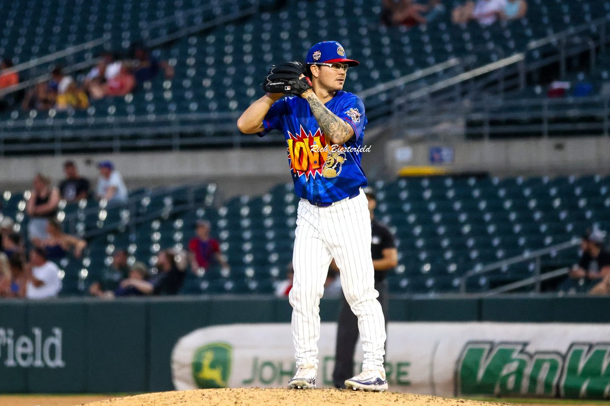 biest22's tweet photo. Not all heroes wear capes! @EthanXXVI with another scoreless innings for the @IowaCubs on Marvel Superhero night! #Cubs #CubsProspects https://t.co/PxVMKpUgZr