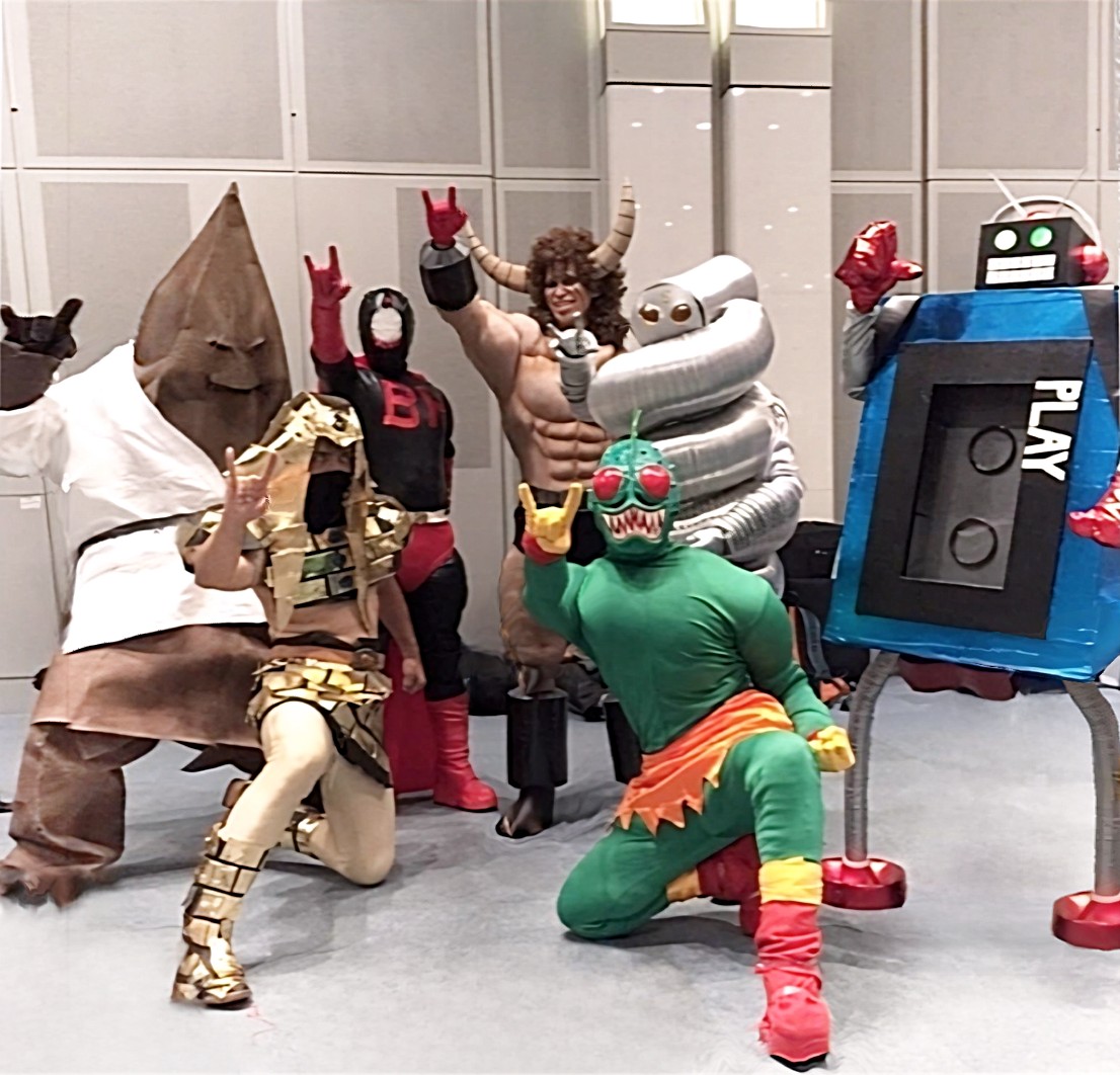 ブラックホールの顔と、 ステカセキング足どうなってる？ すごすぎる