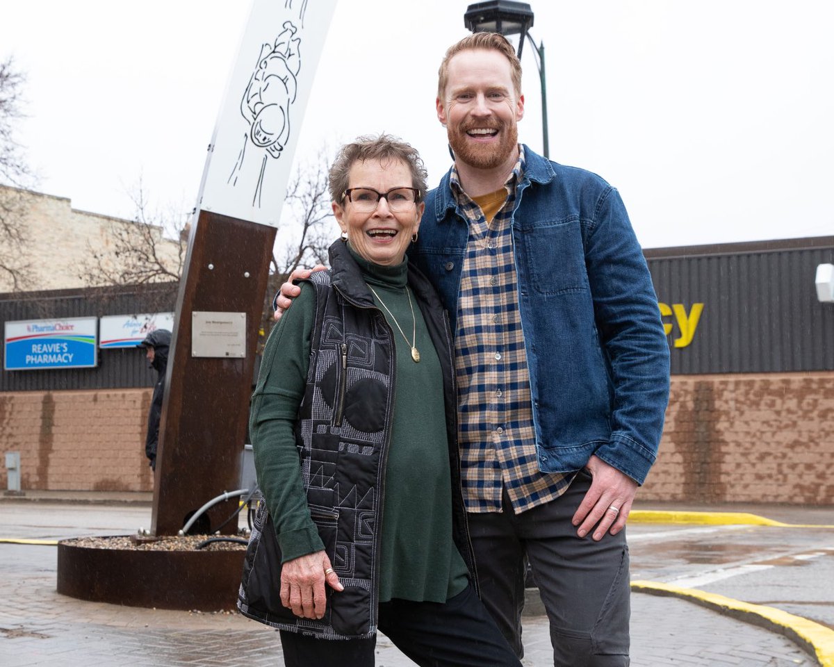 AmazingRaceCDA's tweet photo. Tune in tomorrow as the racers head to Jon’s hometown, Russell, Manitoba, with a special guest appearance by his mom, Joan! 

Watch on @CTV at 9/8c. #AmazingRaceCanada. https://t.co/GqDL322Xix
