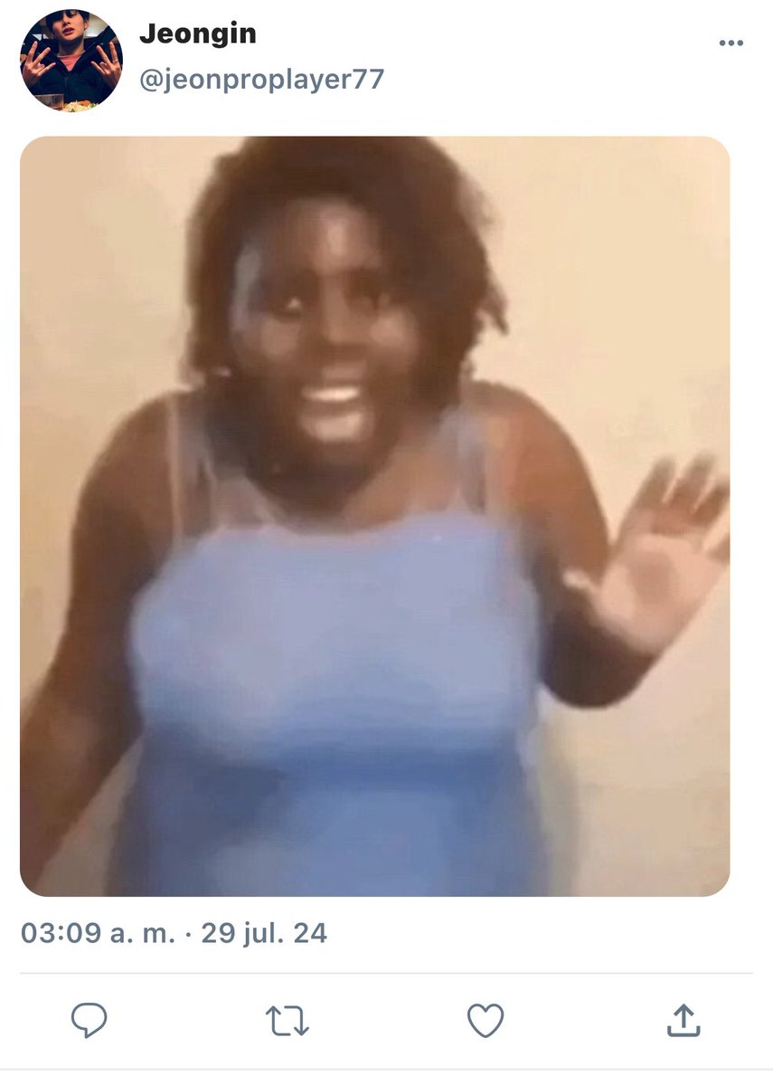 omeguitadeseung's tweet photo. #Hyunin Au
— Donde Jeōng¡n insultó por chat de voz a quien le ganó el #1 en Dress to impress, sin saber que, a quien había insultado fue a su vecino el cual recién se había mudado.
O donde Hyünj!n escucha como quien lo está insultando en Roblox, proviene de la casa de al lado https://t.co/fADgCICcF5