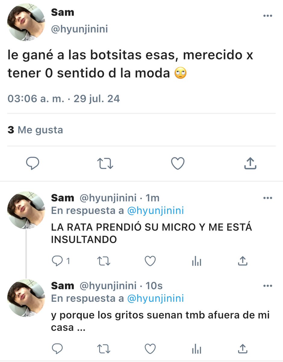omeguitadeseung's tweet photo. #Hyunin Au
— Donde Jeōng¡n insultó por chat de voz a quien le ganó el #1 en Dress to impress, sin saber que, a quien había insultado fue a su vecino el cual recién se había mudado.
O donde Hyünj!n escucha como quien lo está insultando en Roblox, proviene de la casa de al lado https://t.co/fADgCICcF5