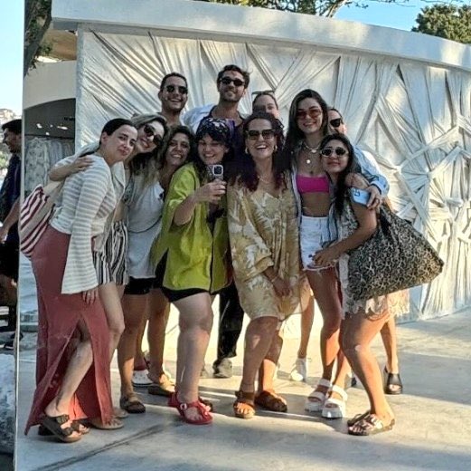 All I can focus on is Ayca and how she looks so tall here! 😂
#AyçaAyşinTuran 💙
#FurkanAndiç 
#Gölgede39Derece