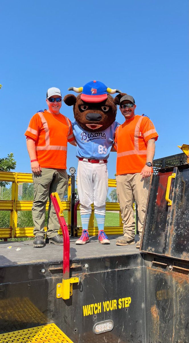 New York State Thruway Authority tweet media