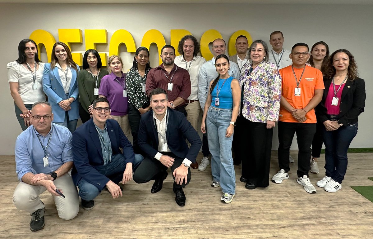 💡¡Exploramos el modelo de desarrollo de proveedores con financiamiento privado!
💼En el marco del programa MiPYME COMPITE, financiado por la Unión Europea, una delegación paraguaya, integrada por representantes del sector público y privado, visitó la empresa colombiana Offcorss.