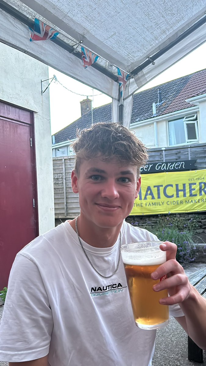 Carsons & Mangotsfield CC tweet media