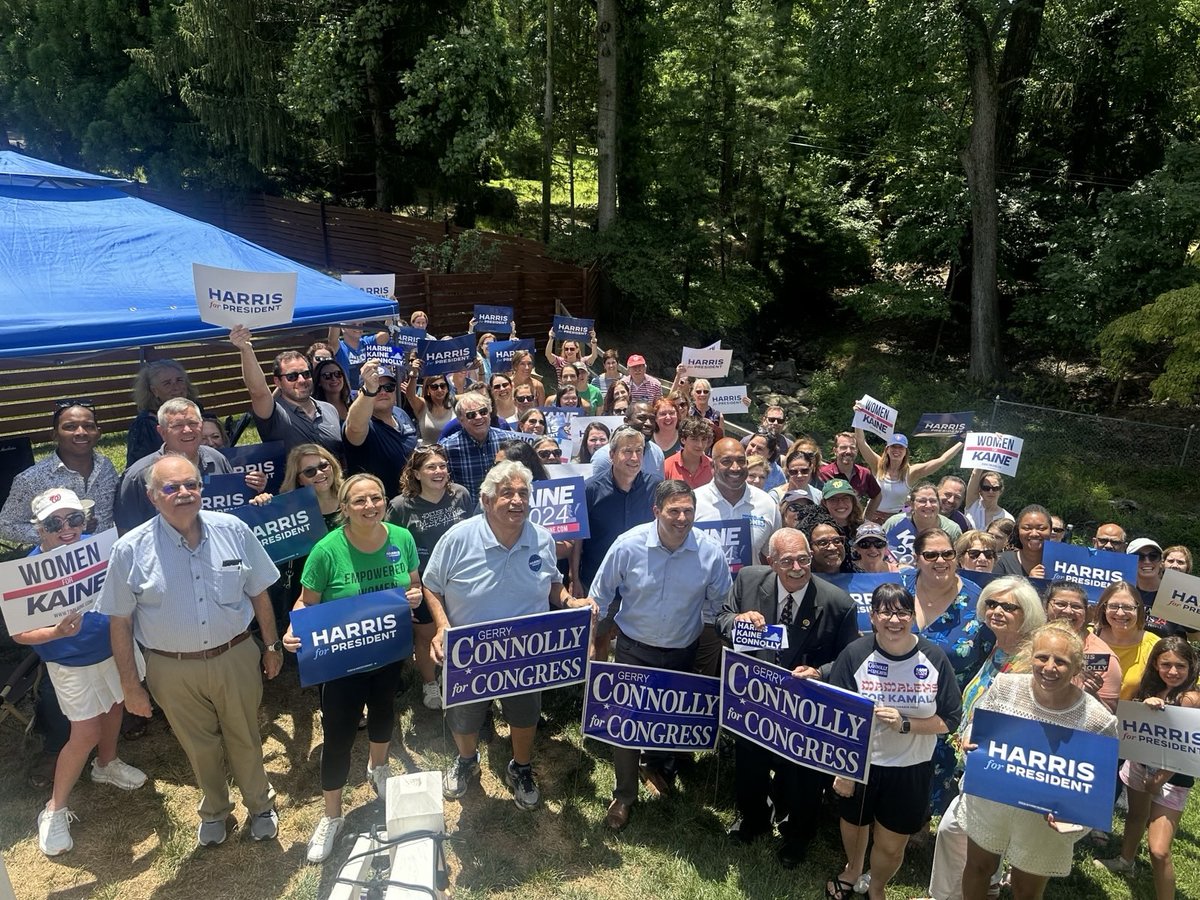 KamalaHarris's tweet photo. Our 100 Days Out Weekend of Action was awe-inspiring.

We are mobilizing and organizing to protect our freedoms, while Donald Trump wants to take us back.  We won’t let that happen.    

Let’s keep up the fight all the way to November. https://t.co/cgS3a9mr5Z