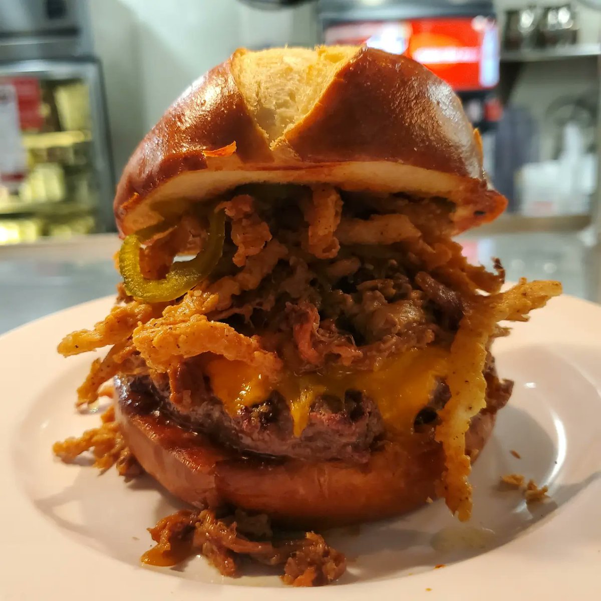 nickalbright's tweet photo. A burger special that I've thrown together for this week. Running all week until Sunday night at 99 Hops in Hollywood Casino Joliet. https://t.co/dBVv8nXreR