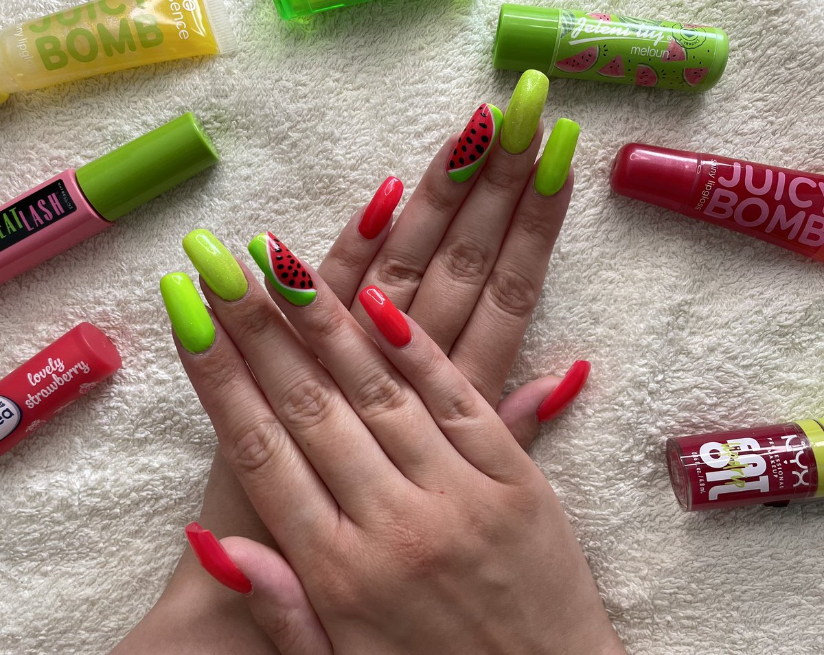 meshty95's tweet photo. #nails #manicure #gelnails #nailideas #nailinspo #manicureideas #manicureinspo #watermelon #watermelonnails #summermanicure #watermelonmanicure #meshtysgelnails 
#summernails #lifeofmeshty #essence #nailsoftwitter #manicureoftwitter #nyx 
-
ᴡᴀᴛᴇʀᴍᴇʟᴏɴ ꜱᴜɢᴀʀ 🍉💚❤️💅🏽 
- https://t.co/95EEzDSsv1